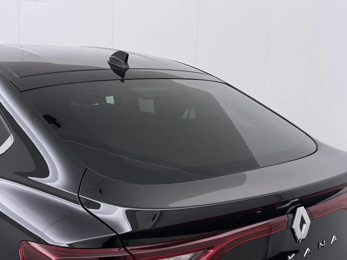 E-TECH Hybrid 145 Intens | Adapt. Cruise | Navigatie | Parkeercamera |