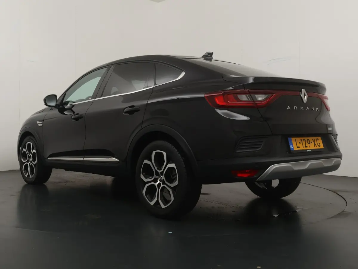 E-TECH Hybrid 145 Intens | Adapt. Cruise | Navigatie | Parkeercamera |