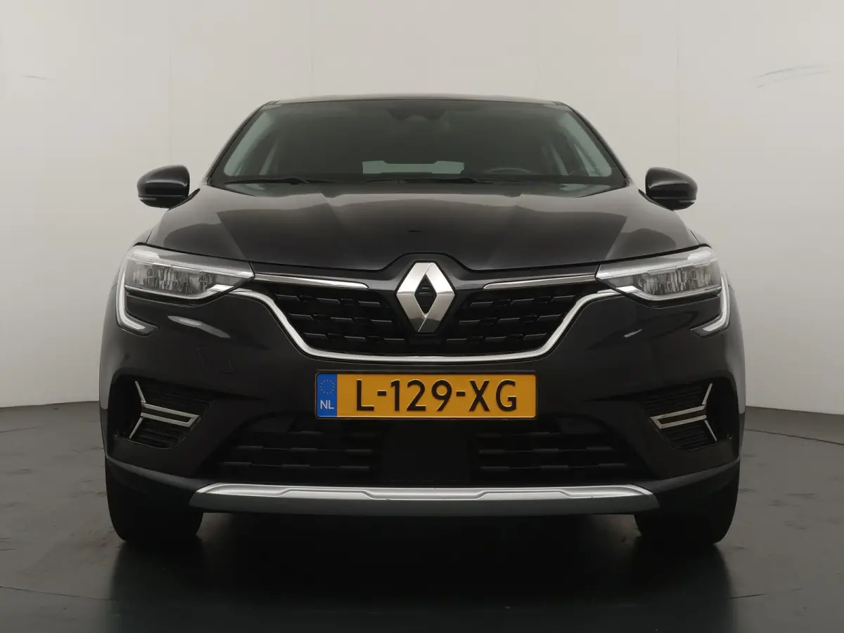 E-TECH Hybrid 145 Intens | Adapt. Cruise | Navigatie | Parkeercamera |