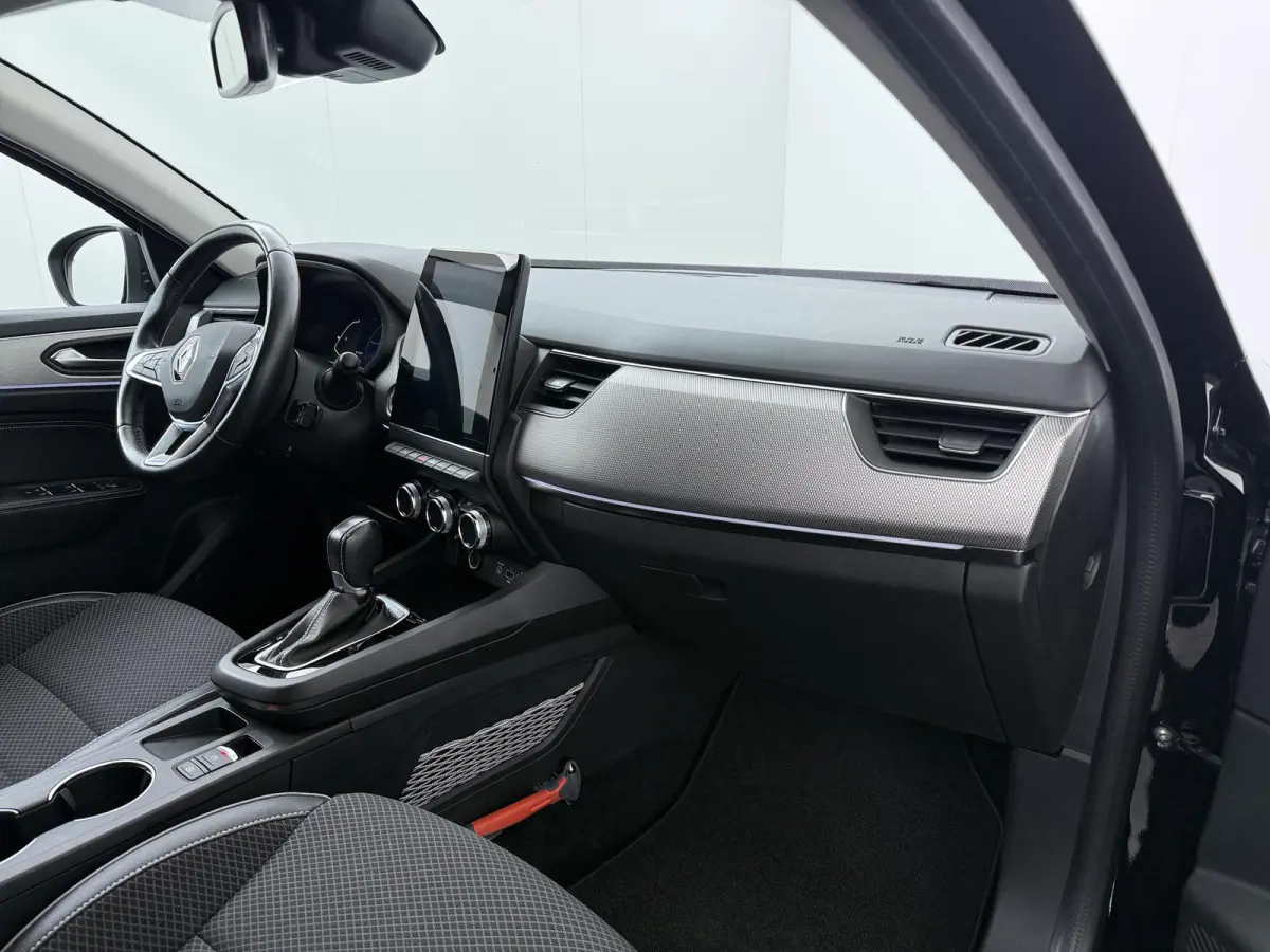 E-TECH Hybrid 145 Intens | Adapt. Cruise | Navigatie | Parkeercamera |