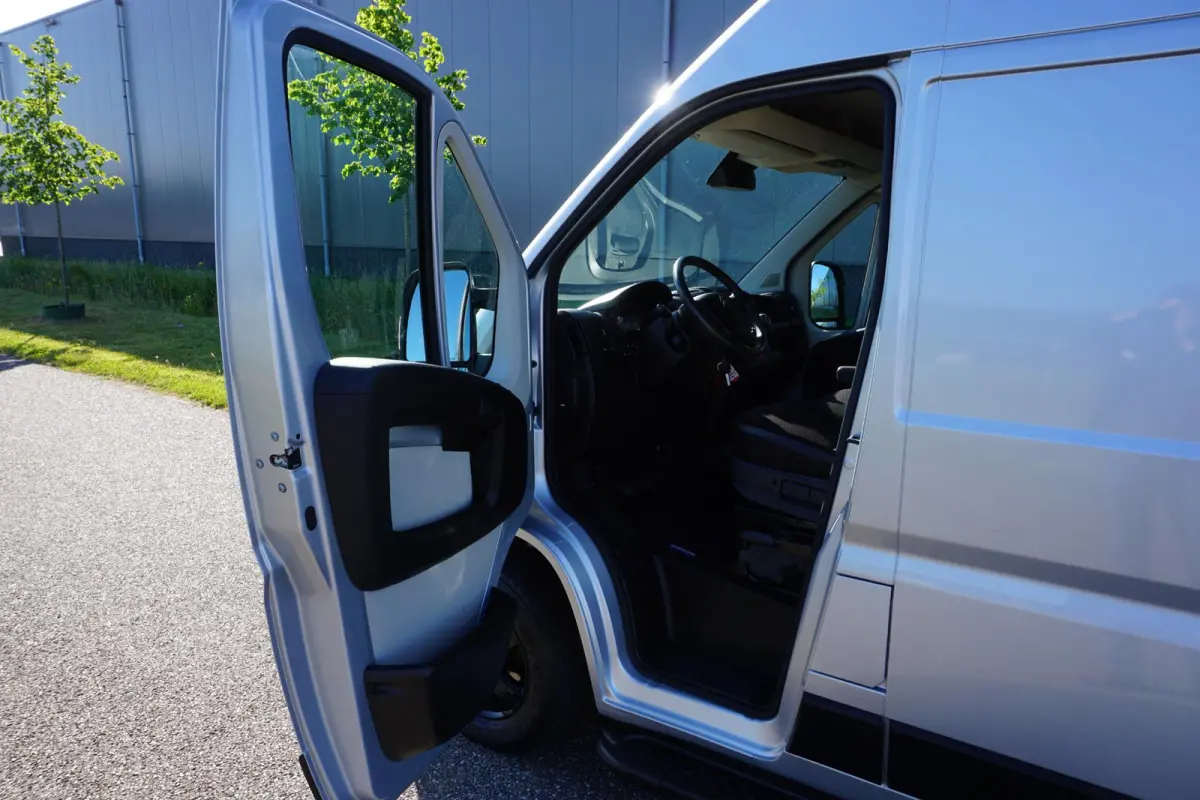 35 2.0 BlueHDi L3H2 EURO6 |BPM vrij |Camera |Cruise |Navi |Trekhaak |Metallic |163 pk |3500 KG |Mooie Camperbasis |Parkeersensoren |Bluetooth media en telefonie