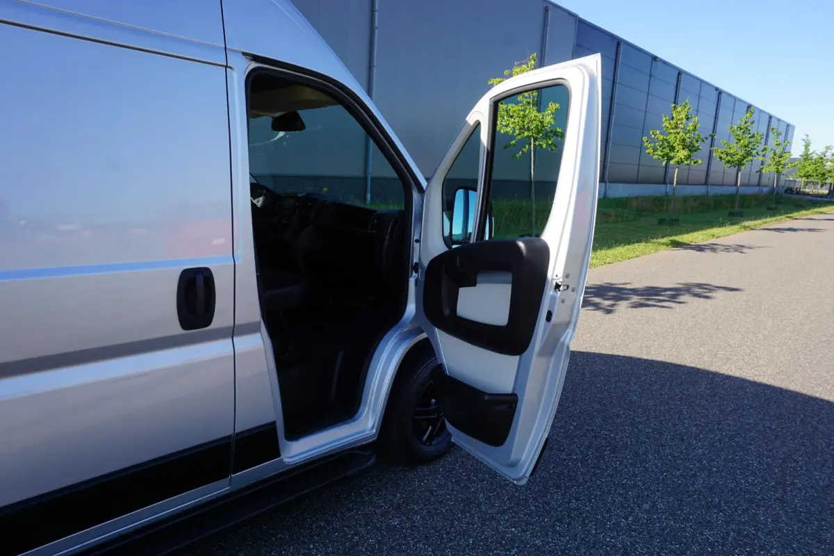 35 2.0 BlueHDi L3H2 EURO6 |BPM vrij |Camera |Cruise |Navi |Trekhaak |Metallic |163 pk |3500 KG |Mooie Camperbasis |Parkeersensoren |Bluetooth media en telefonie