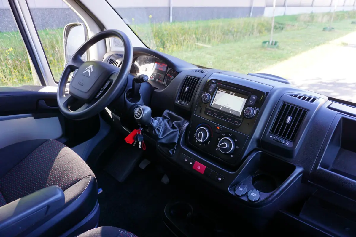 35 2.0 BlueHDi L3H2 EURO6 |BPM vrij |Camera |Cruise |Navi |Trekhaak |Metallic |163 pk |3500 KG |Mooie Camperbasis |Parkeersensoren |Bluetooth media en telefonie