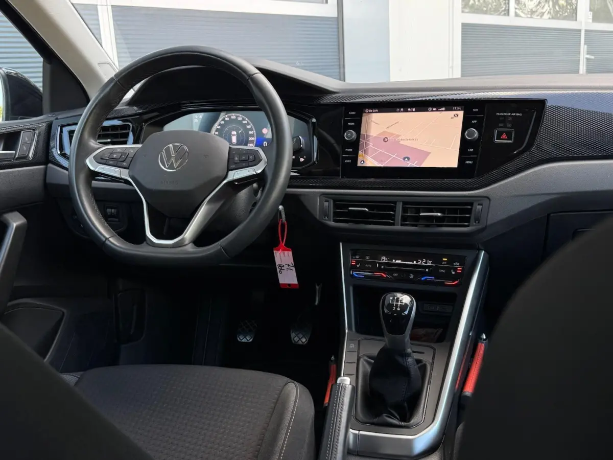 1.0 TSI Life | LED | Digital Dashboard | CarPlay | Cruise | Navigatie | Climate | Stoelverwarming | Lichtmetaal