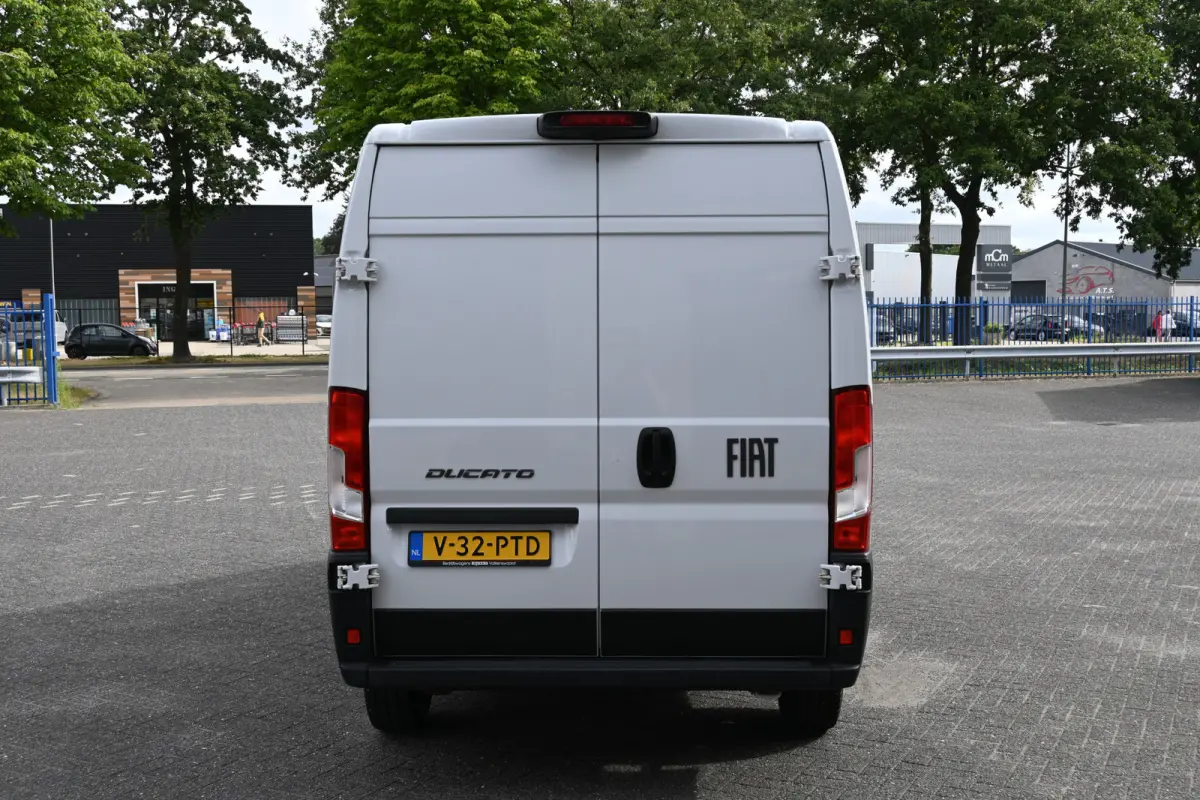 L2H2 2.2 MultiJet 140 pk 3.5t Camera, Cruise control, 270 Graden deuren