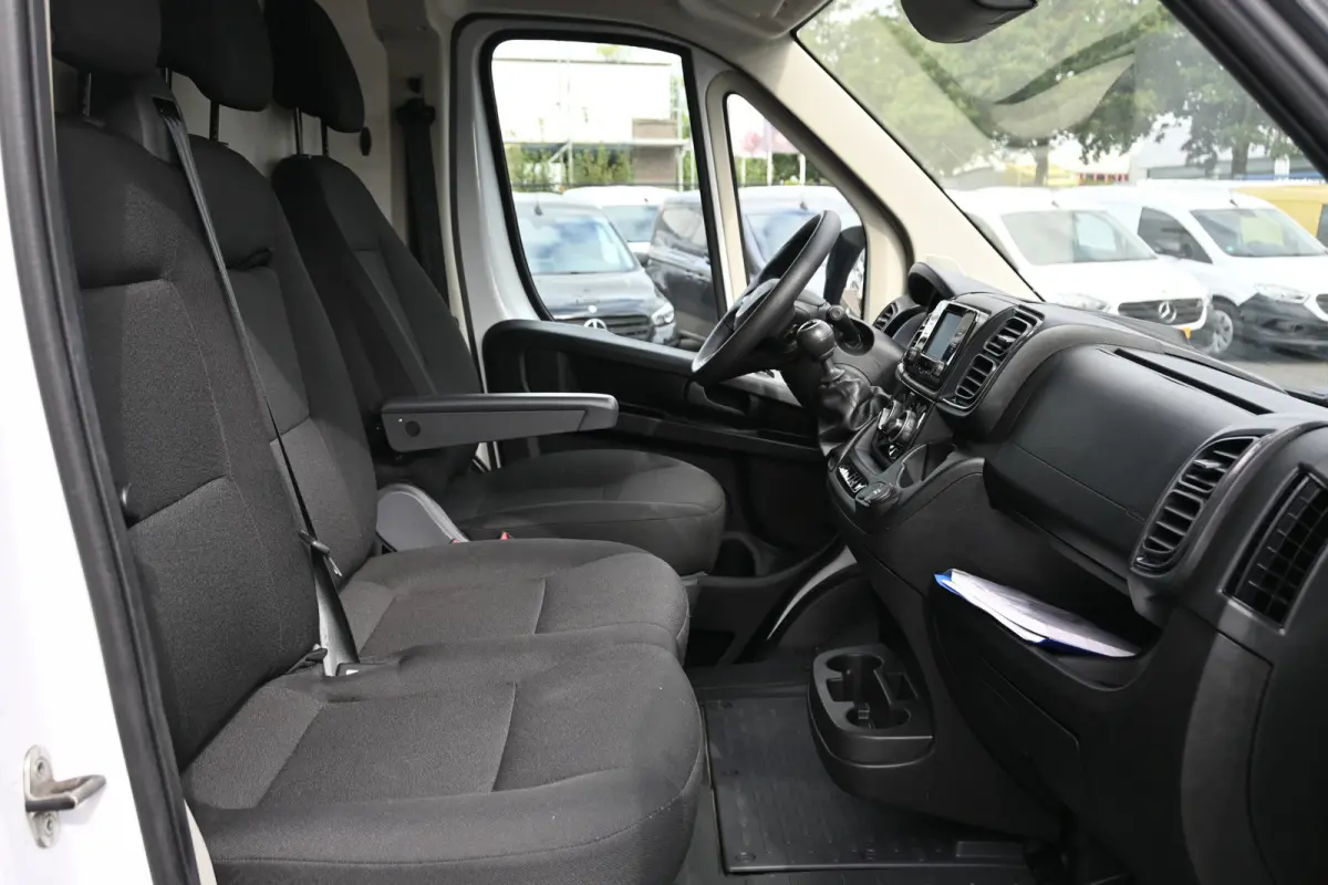 L2H2 2.2 MultiJet 140 pk 3.5t Camera, Cruise control, 270 Graden deuren