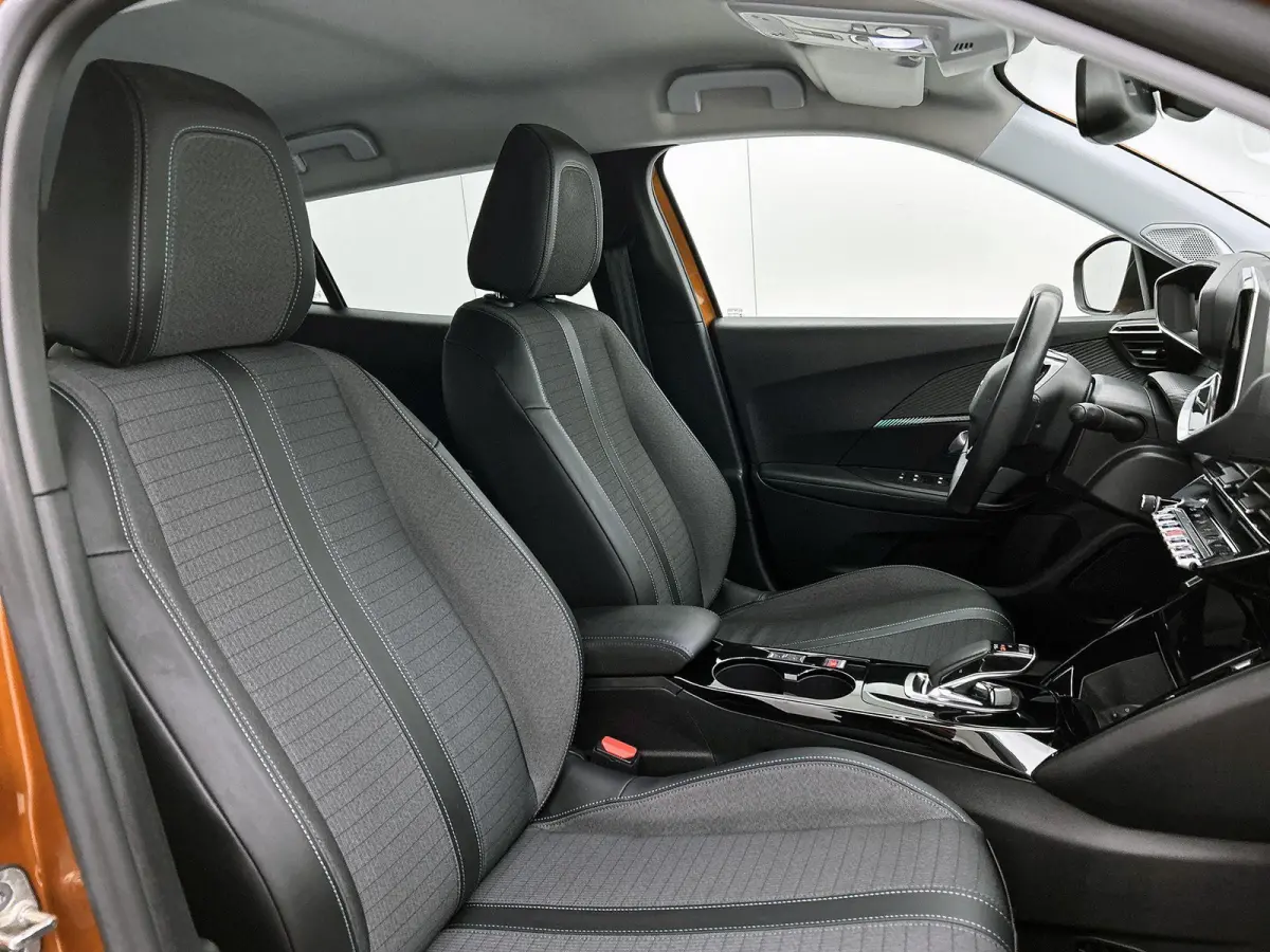 EV Allure Pack 50 kWh | Navigatie | Accu 93% | Climate Control | Achteruitrij Camera | Apple Carplay/Android Auto |