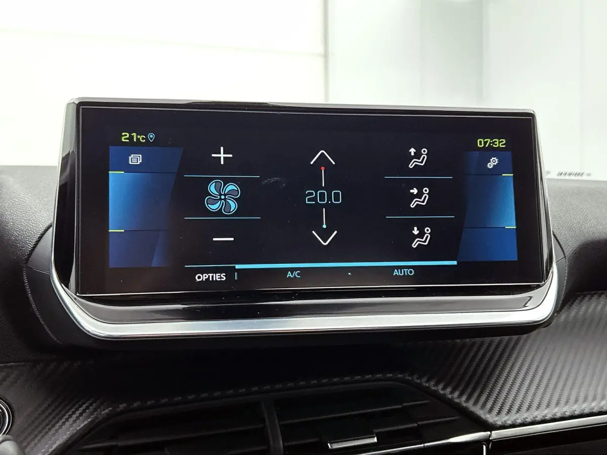 EV Allure Pack 50 kWh | Navigatie | Accu 93% | Climate Control | Achteruitrij Camera | Apple Carplay/Android Auto |