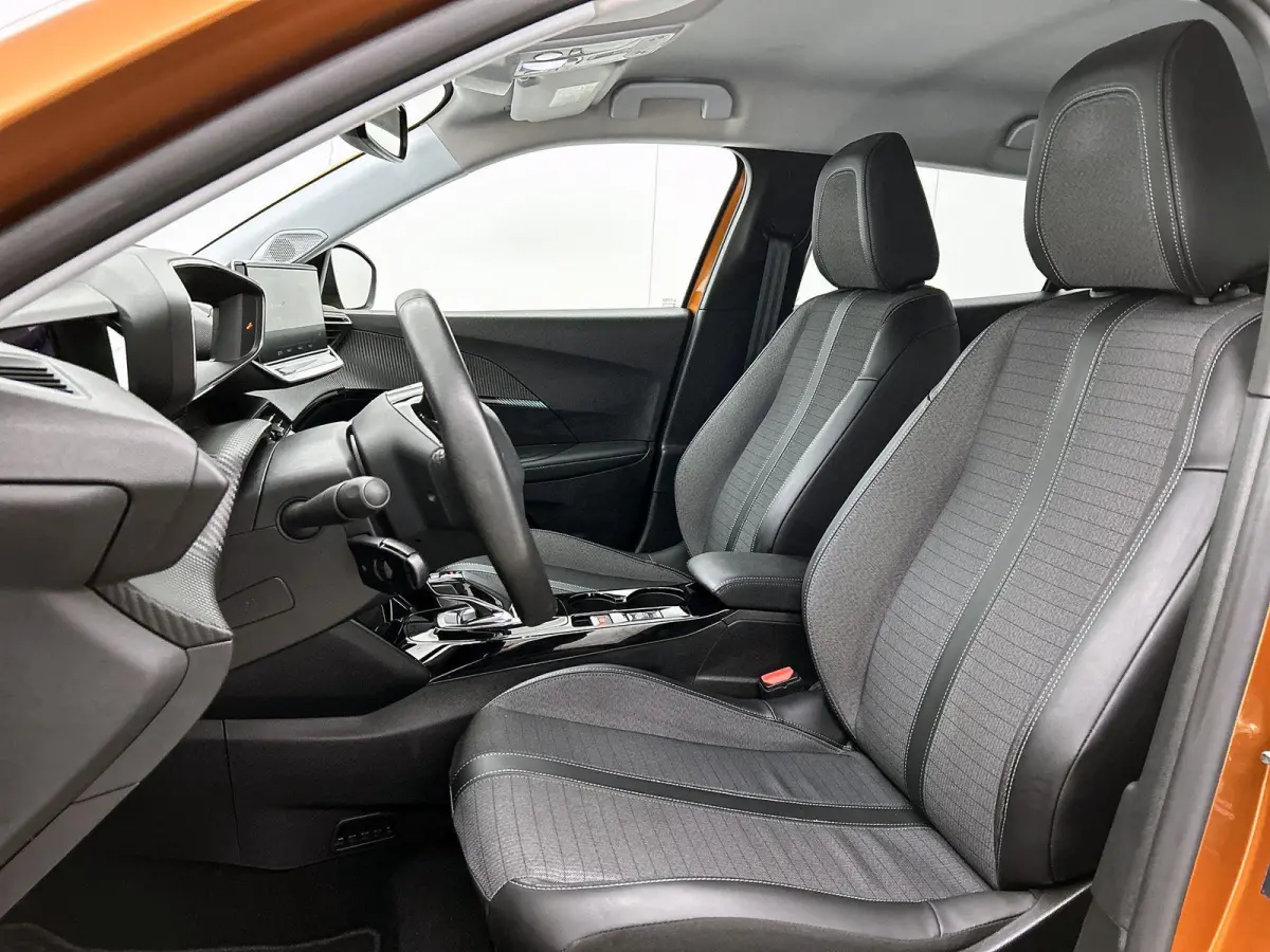 EV Allure Pack 50 kWh | Navigatie | Accu 93% | Climate Control | Achteruitrij Camera | Apple Carplay/Android Auto |