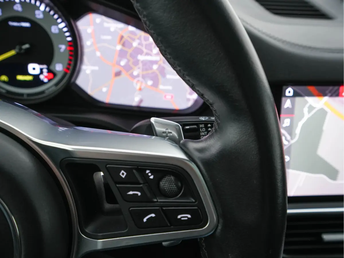 3.0 E-Hybrid (Plug-in) (INCL.BTW) *PANO | HEAD-UP | LEATHER | ADAPTIVE-CRUISE | FULL-LED | TOP-VIEW | BOSE-SOUND | MEMORY-PACK | SPORT-CHRONO | HEATED-COMFORTSEATS | KEYLESS | NAVI-FULLMAP |