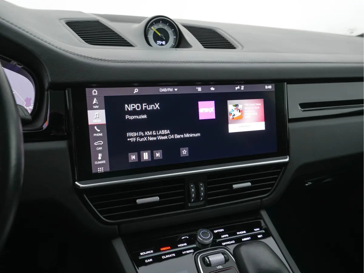 3.0 E-Hybrid (Plug-in) (INCL.BTW) *PANO | HEAD-UP | LEATHER | ADAPTIVE-CRUISE | FULL-LED | TOP-VIEW | BOSE-SOUND | MEMORY-PACK | SPORT-CHRONO | HEATED-COMFORTSEATS | KEYLESS | NAVI-FULLMAP |