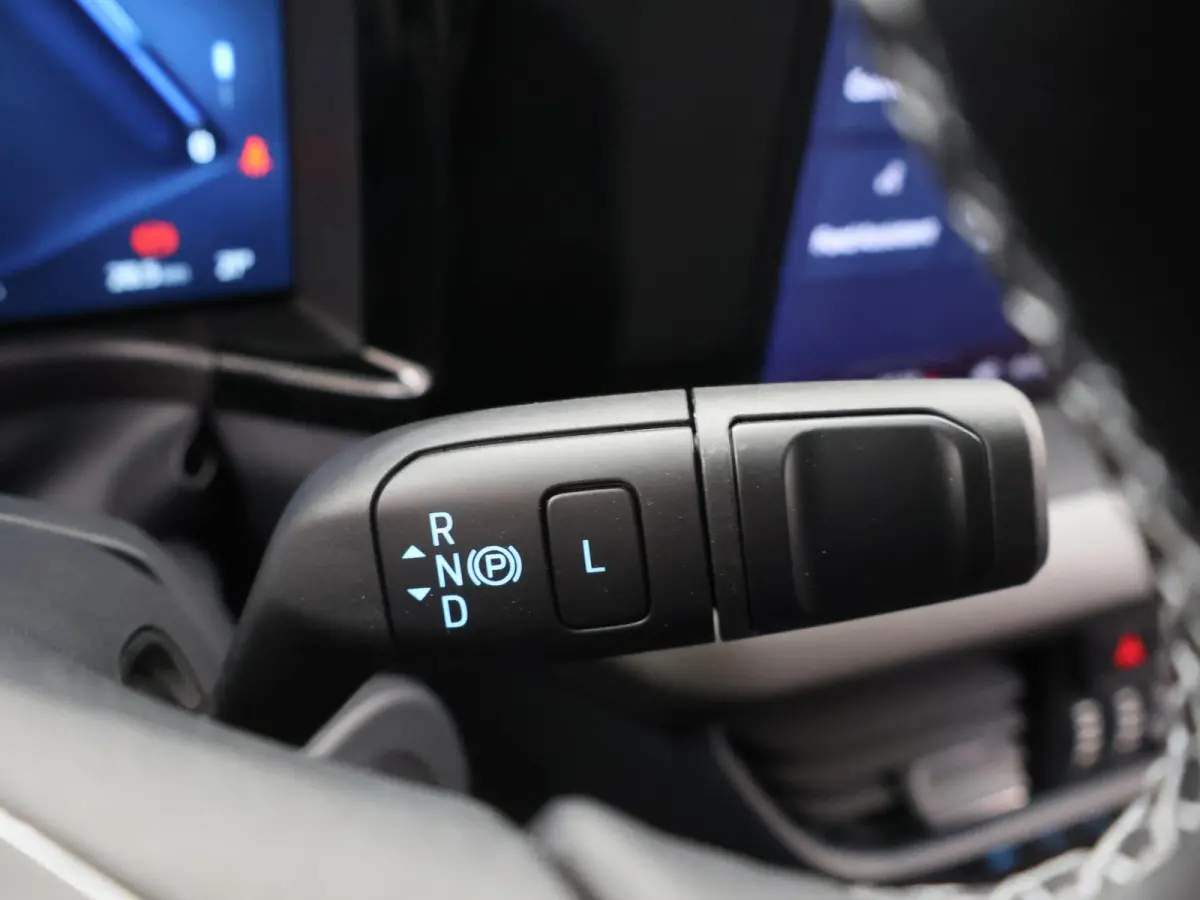 Limited 44 kWh | Trekhaak | 300 KM RANGE | ADAPTIVE CRUISE | LM VELGEN | 2-ZITS | TREKHAAK | NAVIGATIE | PARKEERCAMERA |