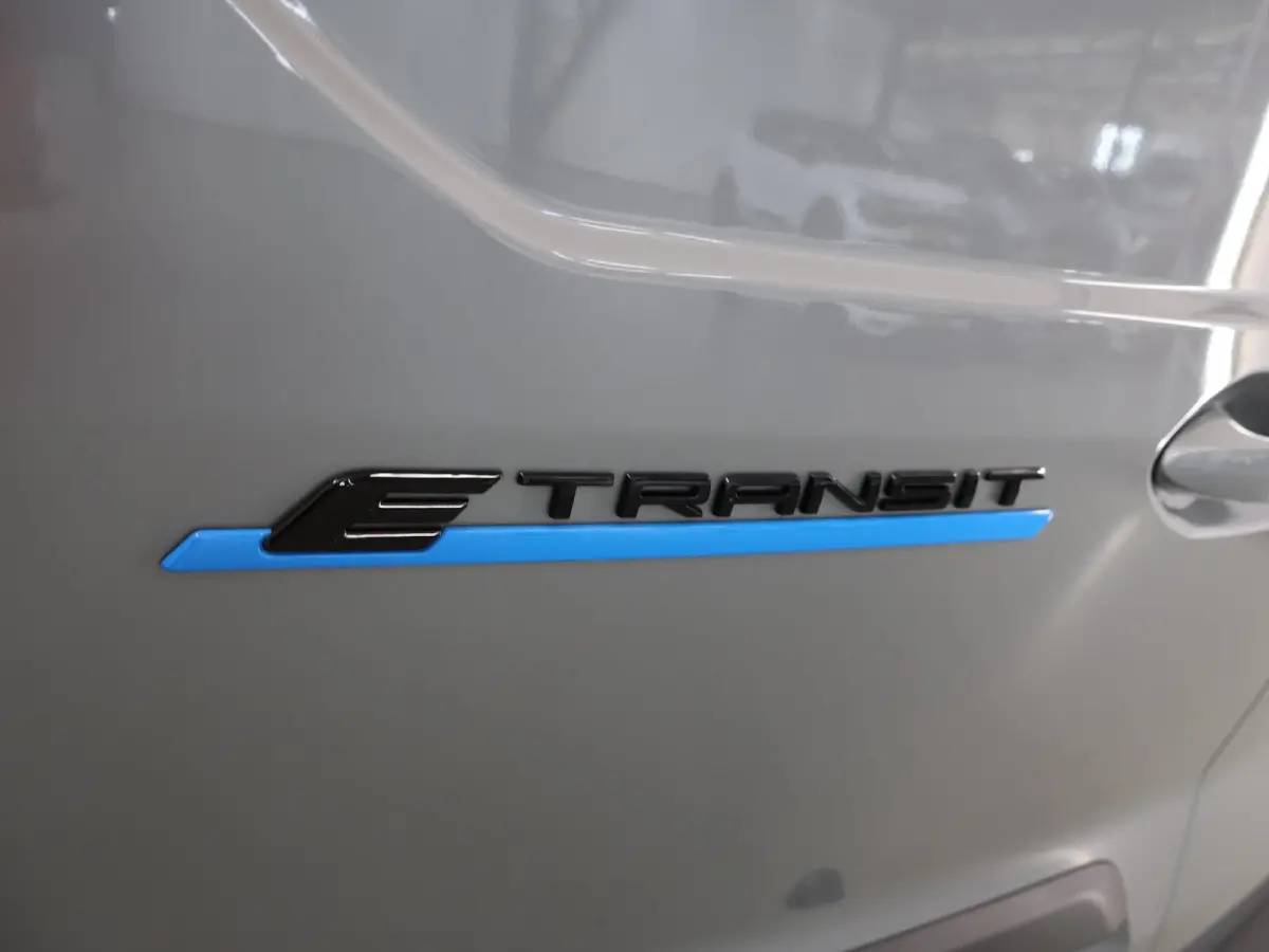 Limited 44 kWh | Trekhaak | 300 KM RANGE | ADAPTIVE CRUISE | LM VELGEN | 2-ZITS | TREKHAAK | NAVIGATIE | PARKEERCAMERA |