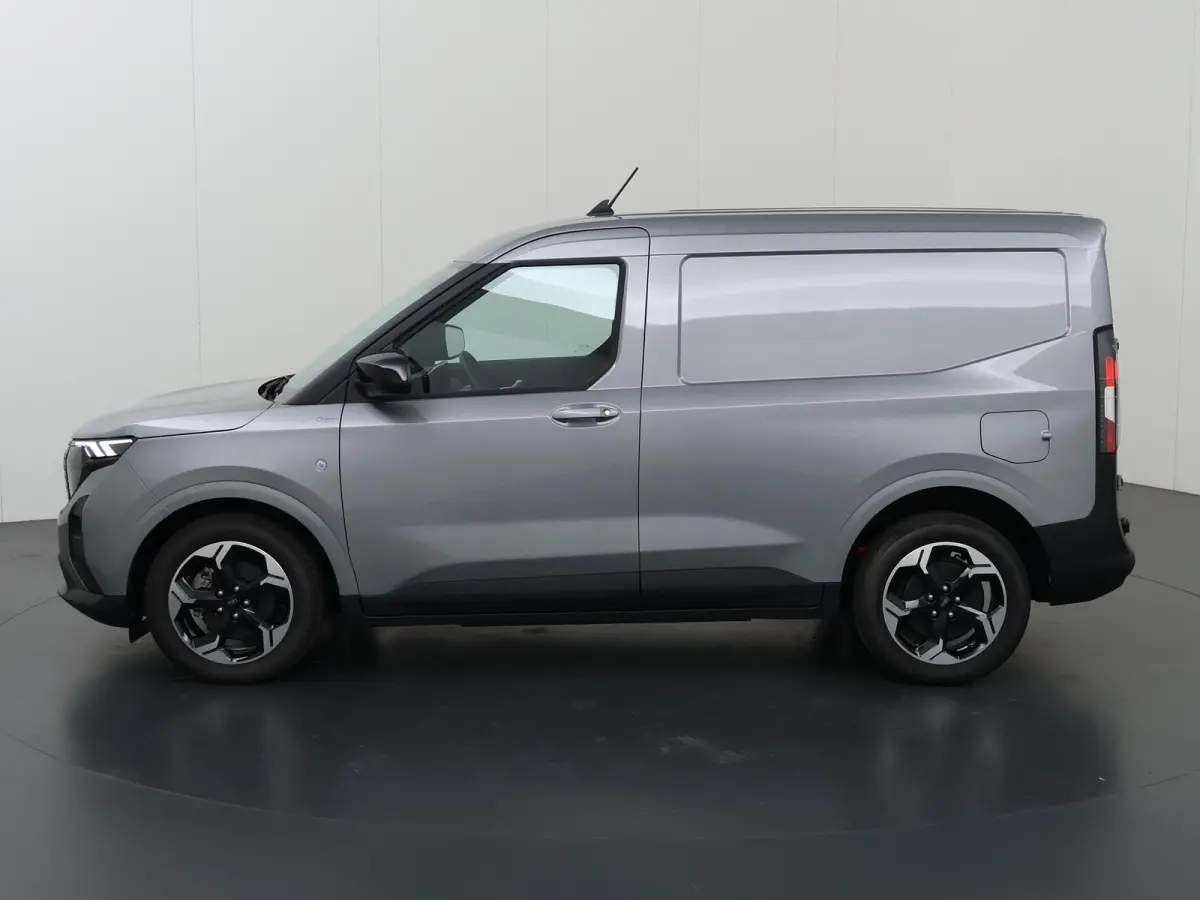 Limited 44 kWh | Trekhaak | 300 KM RANGE | ADAPTIVE CRUISE | LM VELGEN | 2-ZITS | TREKHAAK | NAVIGATIE | PARKEERCAMERA |