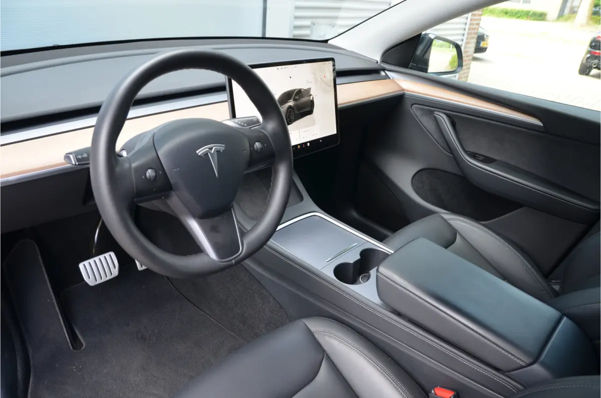 Performance AWD 75 kWh Trekhaak (1.600kg), Enhanced AutoPilot3.0