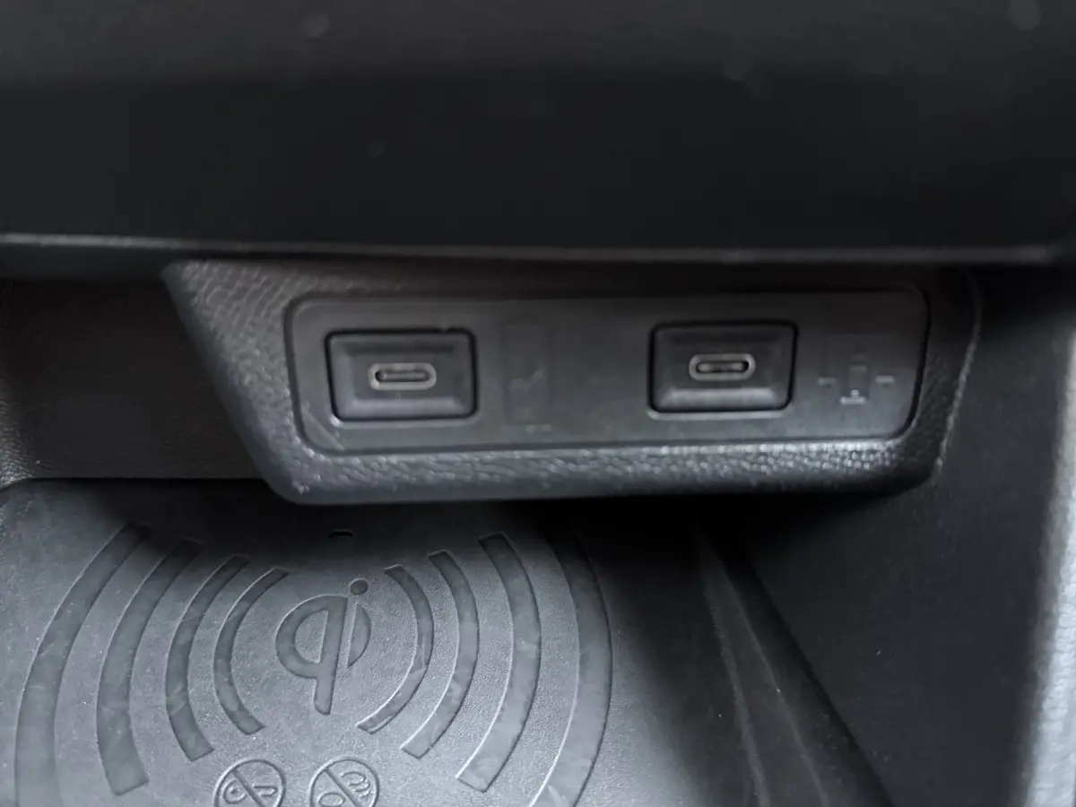 GS 44 kWh Navigatie / Camera / LED / 17"LMV