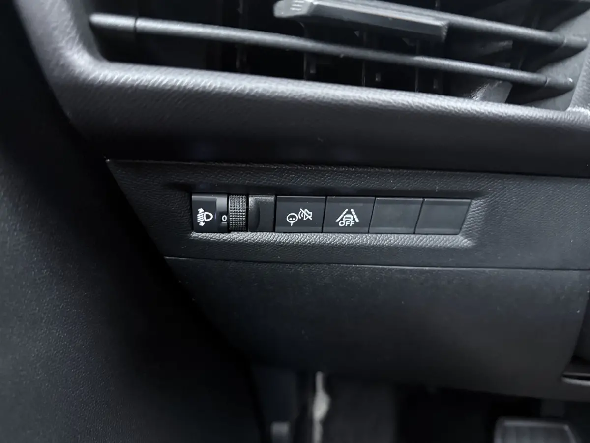 GS 44 kWh Navigatie / Camera / LED / 17"LMV