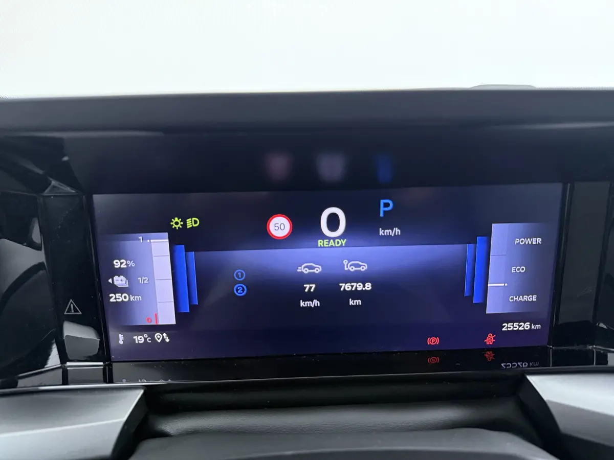 GS 44 kWh Navigatie / Camera / LED / 17"LMV