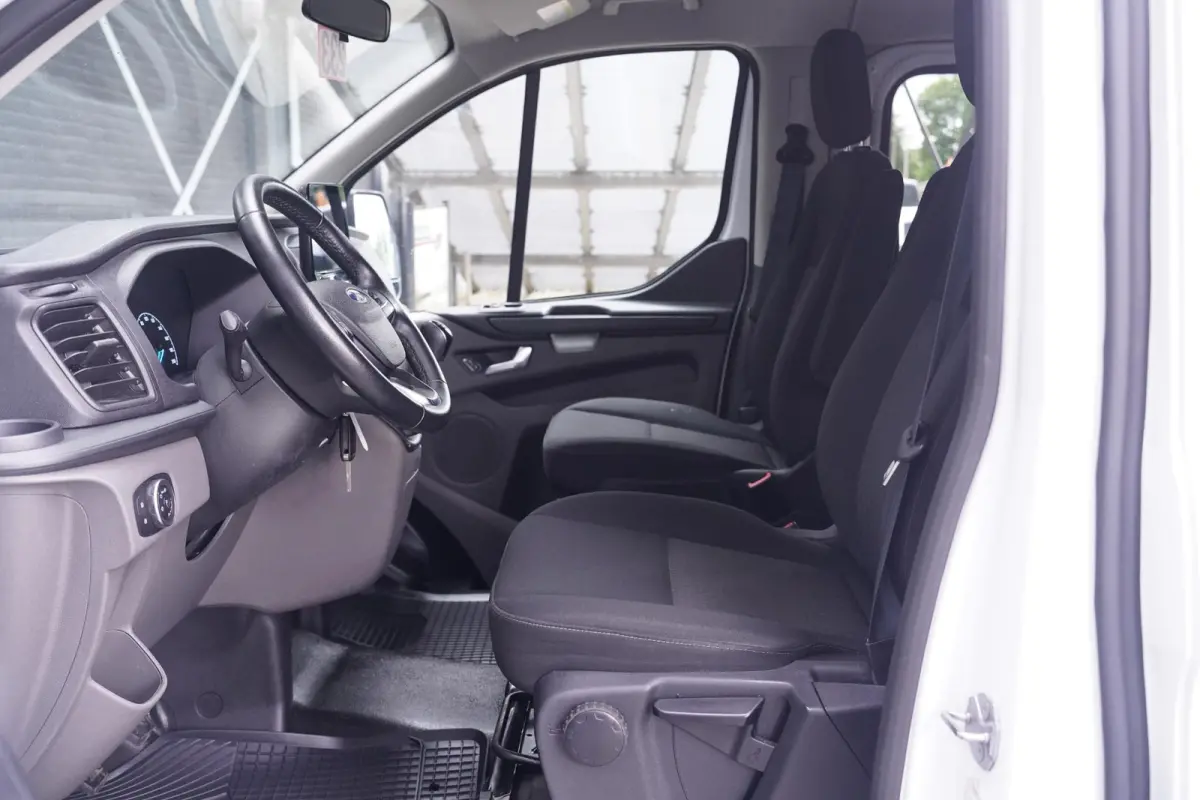 2.0 TDCI 130 pk L2 Dubbel Cabine 5-Zits Navi Camera, Apple Carplay, Cruise Control, PDC V+A