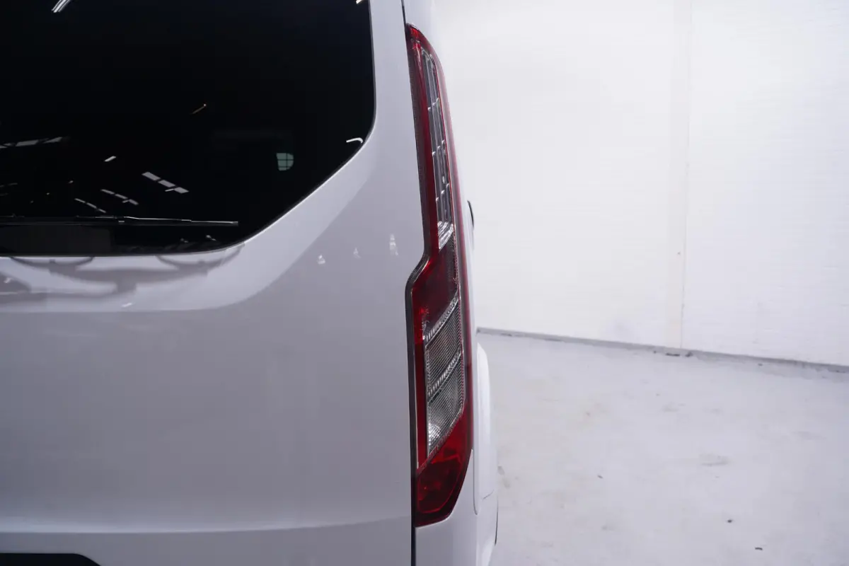 2.0 TDCI 130 pk L2 Dubbel Cabine 5-Zits Navi Camera, Apple Carplay, Cruise Control, PDC V+A