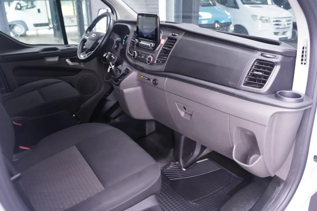 2.0 TDCI 130 pk L2 Dubbel Cabine 5-Zits Navi Camera, Apple Carplay, Cruise Control, PDC V+A