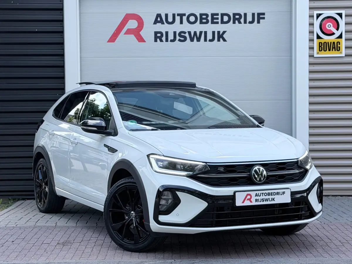 1.5 TSI 3xR-Line Pano/Camera/AppleCarPlay
