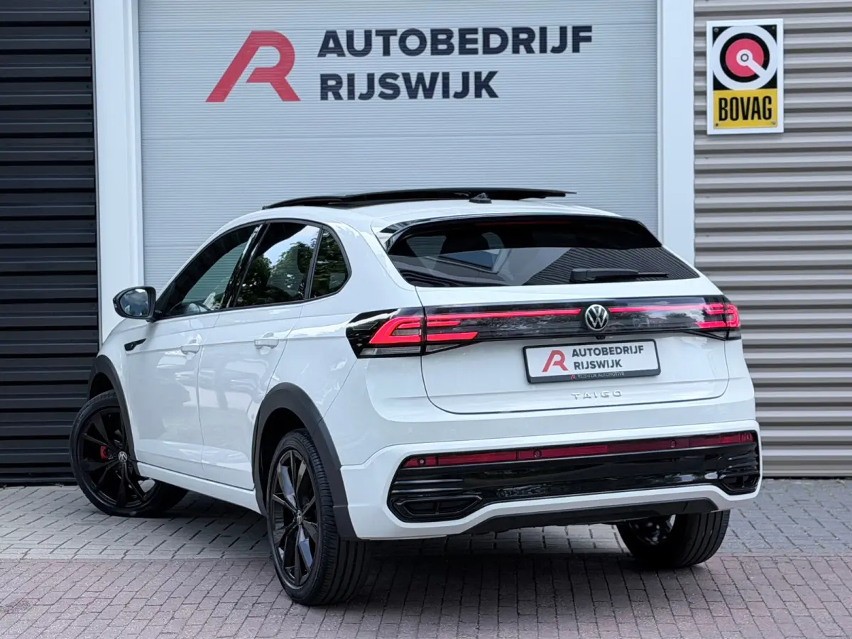 1.5 TSI 3xR-Line Pano/Camera/AppleCarPlay