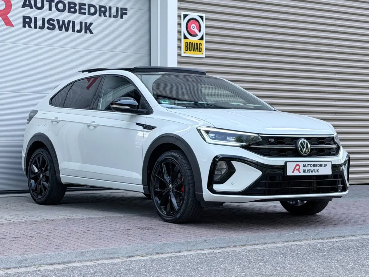 1.5 TSI 3xR-Line Pano/Camera/AppleCarPlay