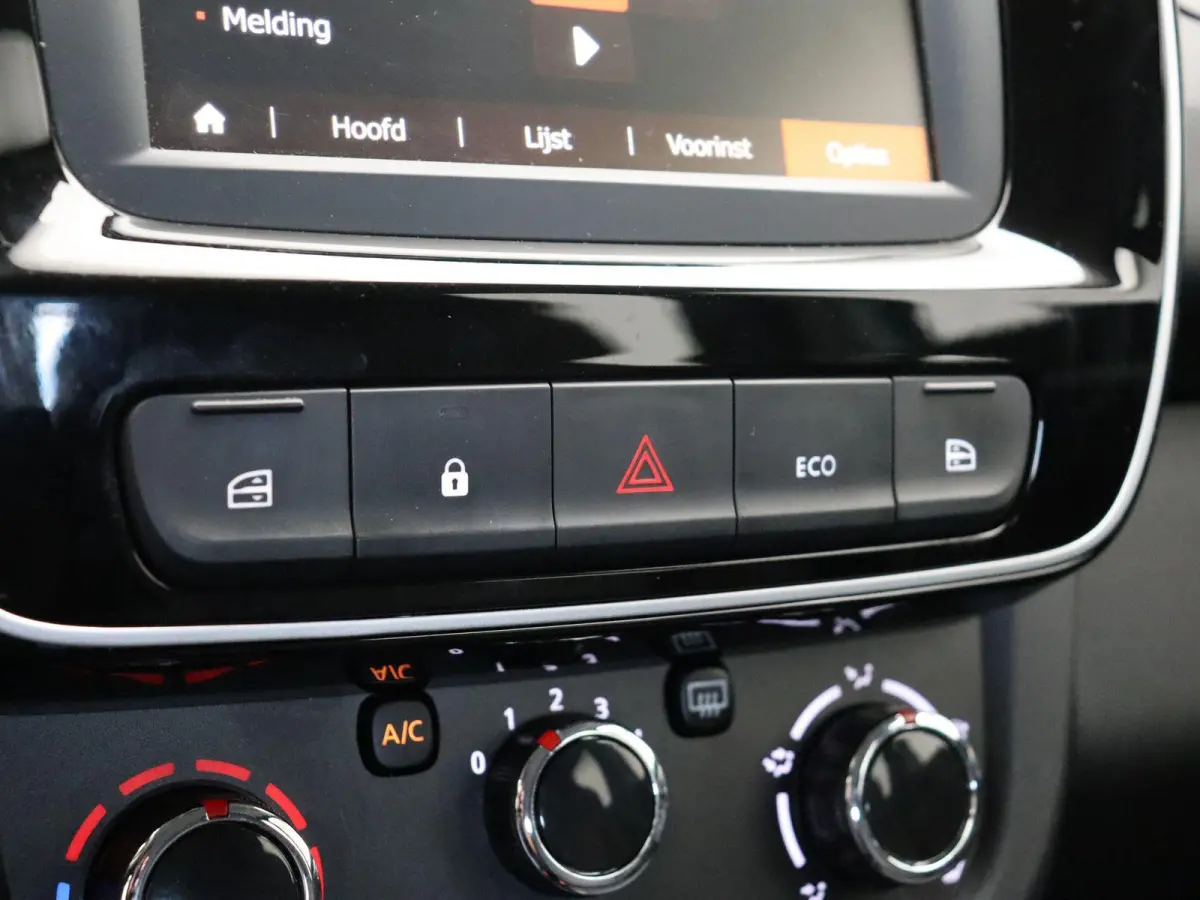 Expression 27 kWh | Cruise Control | Airco | Apple Carplay | Lichtmetalen Velgen |