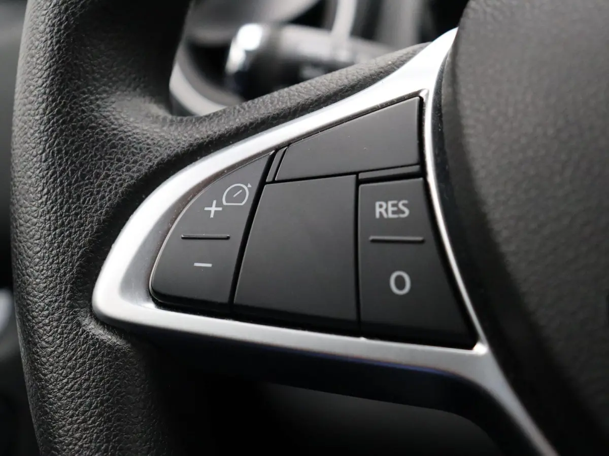 Expression 27 kWh | Cruise Control | Airco | Apple Carplay | Lichtmetalen Velgen |