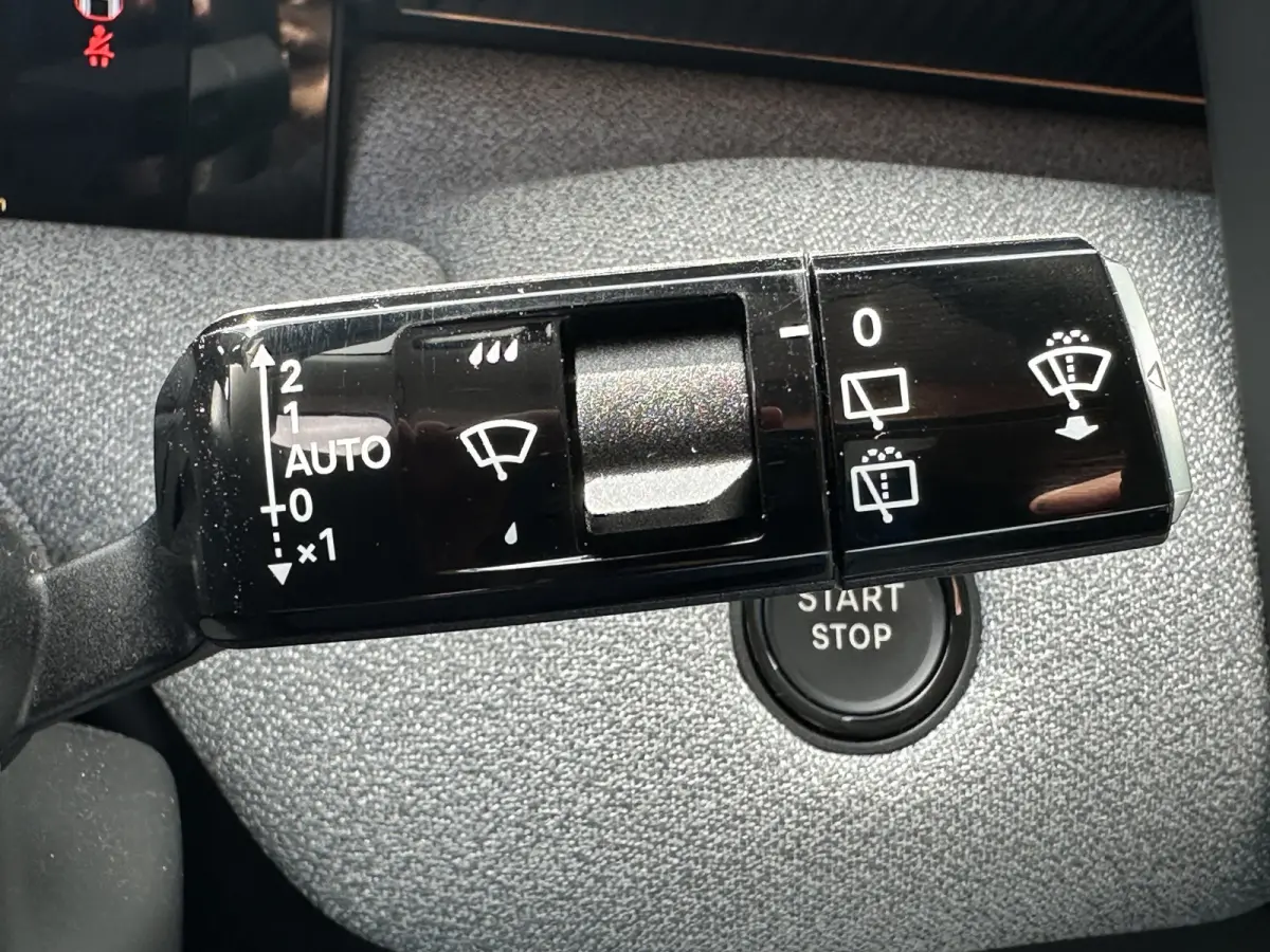 225pk Plug-In Hybrid Plus (Elektrische Klep - Leder incl verwarming/koeling/massage/geheugen - Adaptieve Cruise Controle - Keyless Entry - Camera - Parkeersensoren V+A - LED)