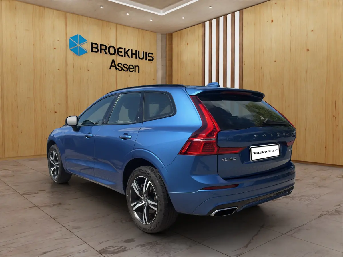 2.0 T8 Twin Engine AWD R-Design | BLIS | 360 Camera | Harman Kardon | Keyless Start / Entry | R-Desin
