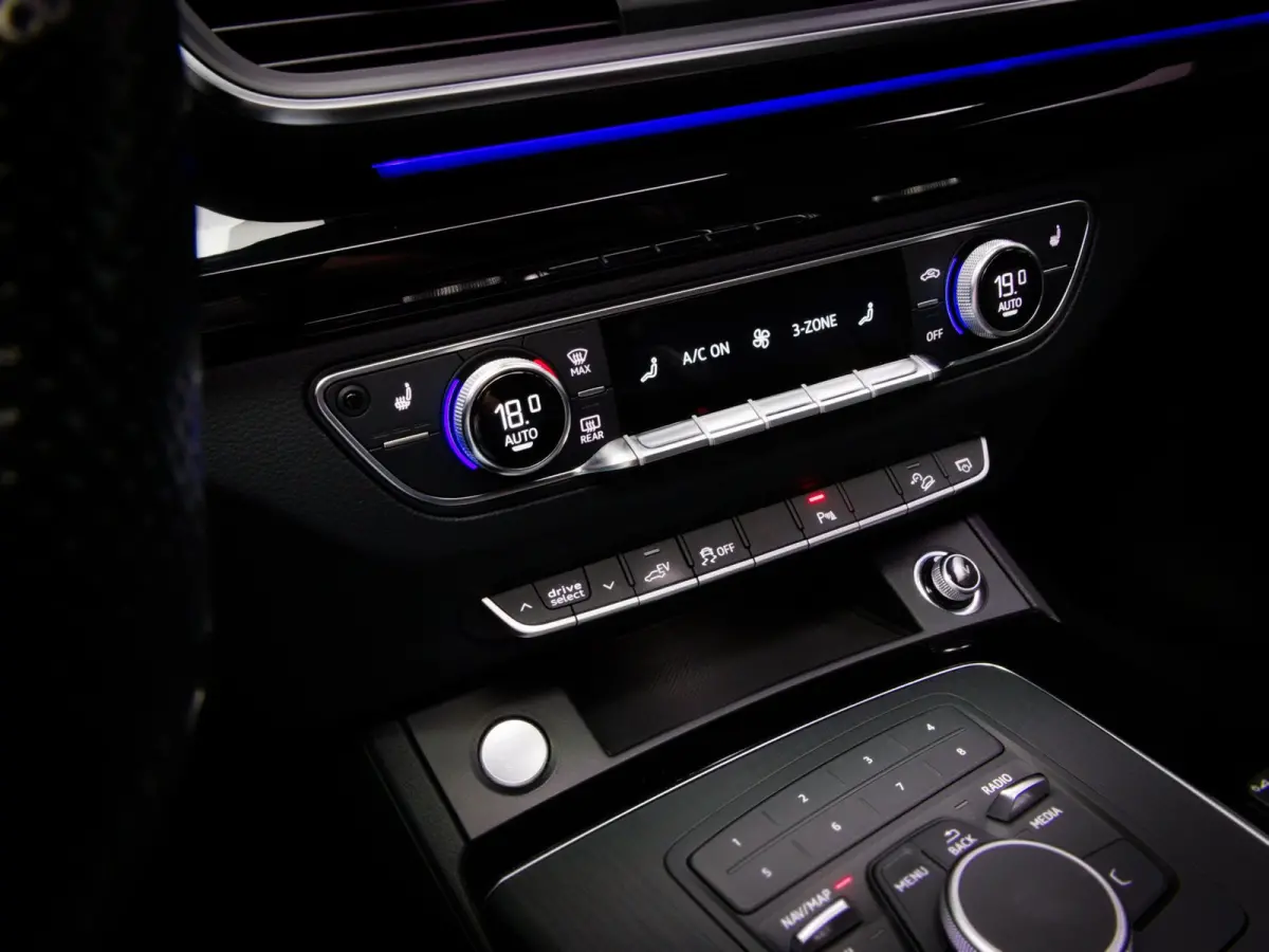 55 TFSI e quattro Competition (PANORAMADAK, ADAPTIVE CRUISE CONTROL, SFEERVERLICHTING, SPORTSTUUR, STOELVERWARMING, CLIMA)