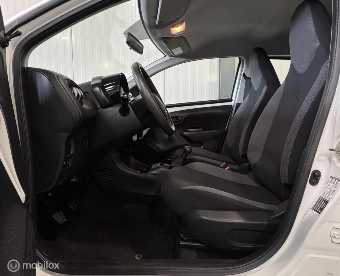 1.0 VVT-i x 5-deurs [ NL auto met NAP ]
