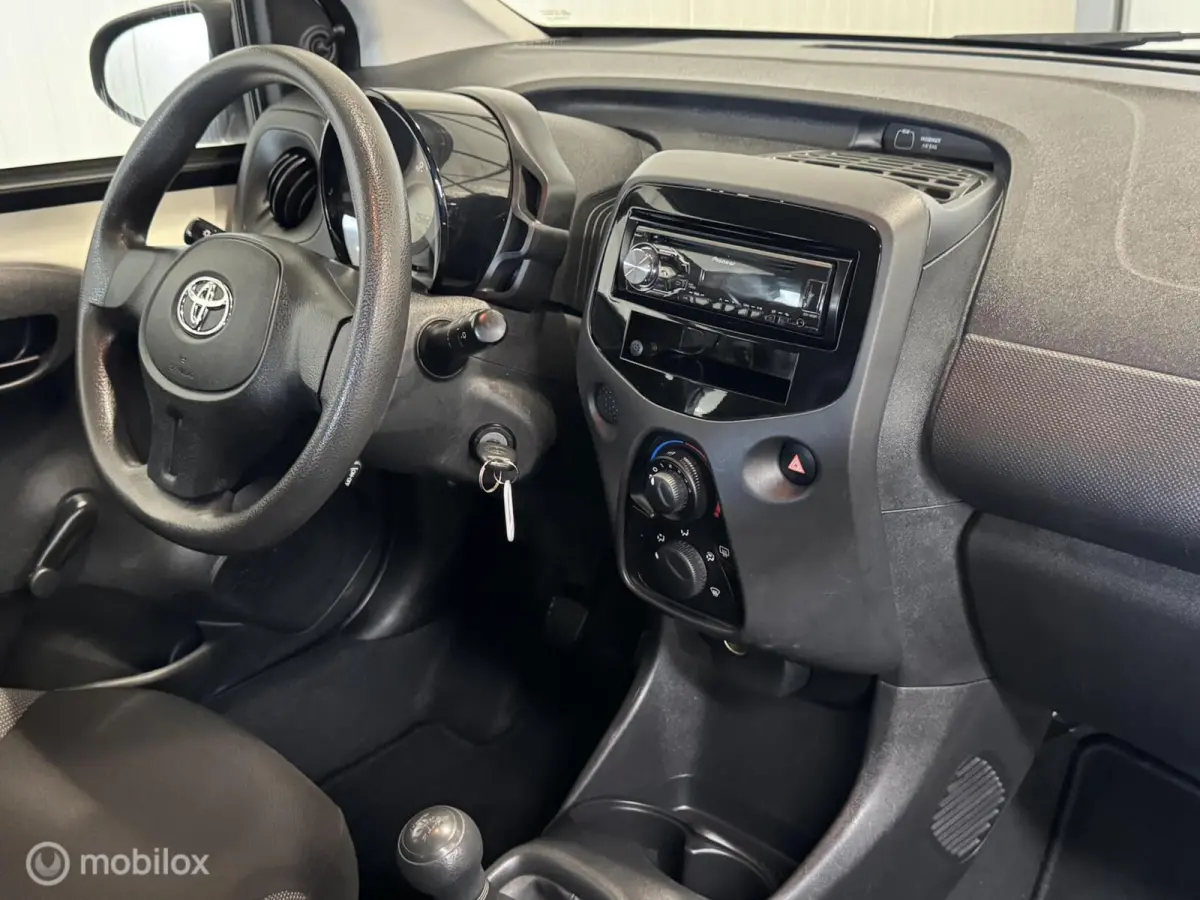 1.0 VVT-i x 5-deurs [ NL auto met NAP ]