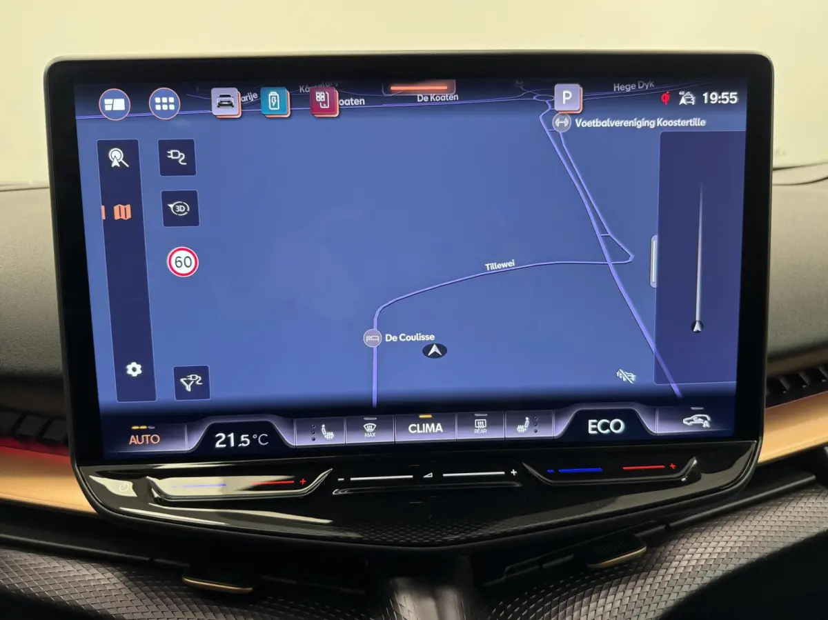 Essential 82 kWh 286PK Automaat-Navigatie-Adapt.Cr.contr-Clima-Camera-Carplay-Parkeersensoren-Stoelverwarming-Lm19''velgen-Ect