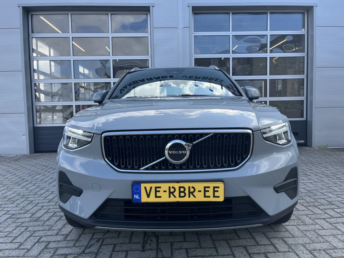 2.0 B3 Essential Edition MHEV | Navigatie/Carplay | Stoel + stuur verwarming | Elek. Kofferklep | PDC V+A incl. Achteruitrijcamera | Adaptive Cruise Control | LED verlichting | All-season ba