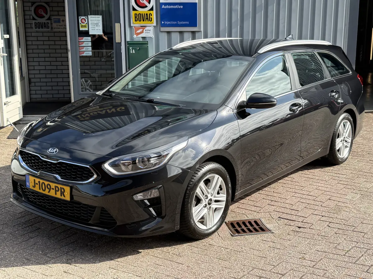 1.0 T-GDi DynamicLine | TREKHAAK | NAVI | CRUISE | CARPLAY |