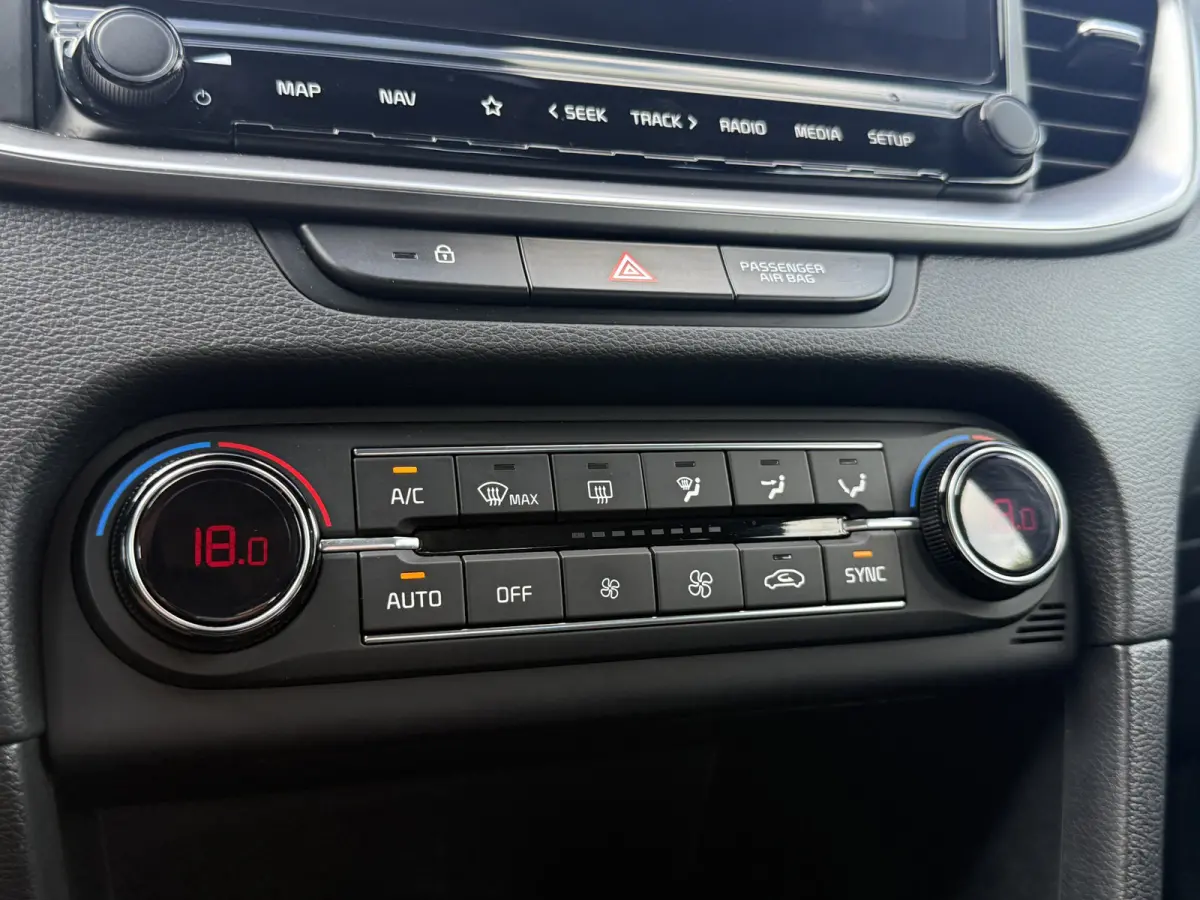 1.0 T-GDi DynamicLine | TREKHAAK | NAVI | CRUISE | CARPLAY |