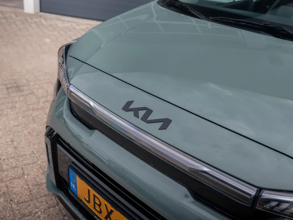 1.0 DPI GT-Line | Automaat | 16" | Navi | Clima | Stoel&Stuur Verw. | PDC | Camera l Zwarte logo's