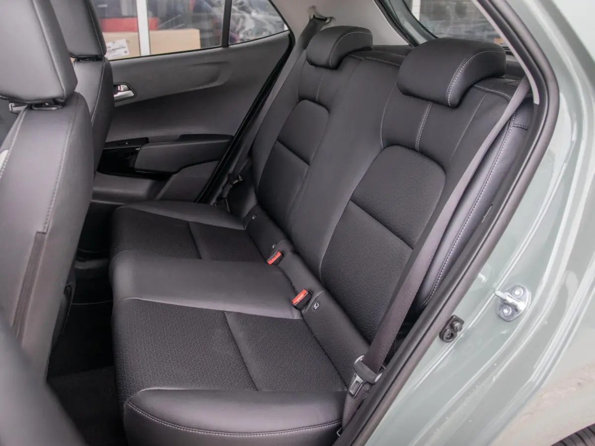 1.0 DPI GT-Line | Automaat | 16" | Navi | Clima | Stoel&Stuur Verw. | PDC | Camera l Zwarte logo's