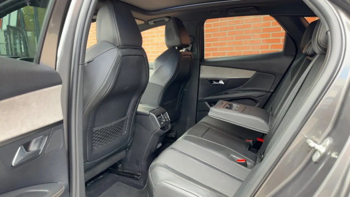 1.6 HYbrid PHEV GT Pack Bussiness Schuifdak Trekhaak SOH 93%