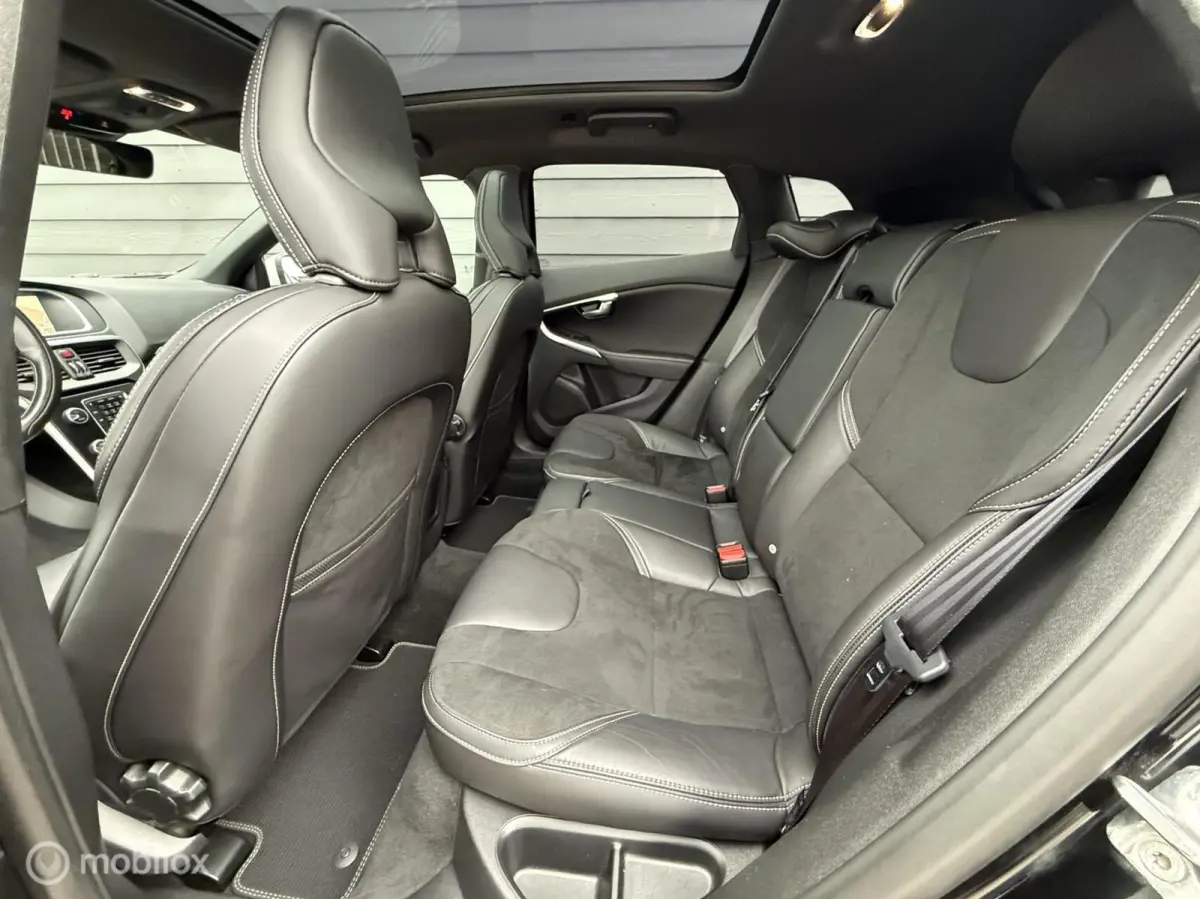 1.5 T3 R-Design Automaat Pano.dak/Harman/Kardon/Winter