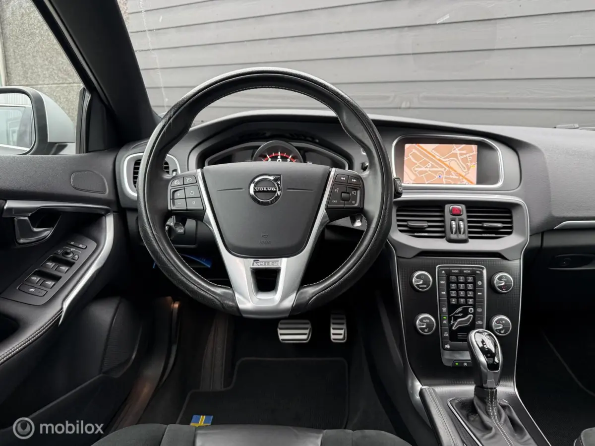 1.5 T3 R-Design Automaat Pano.dak/Harman/Kardon/Winter