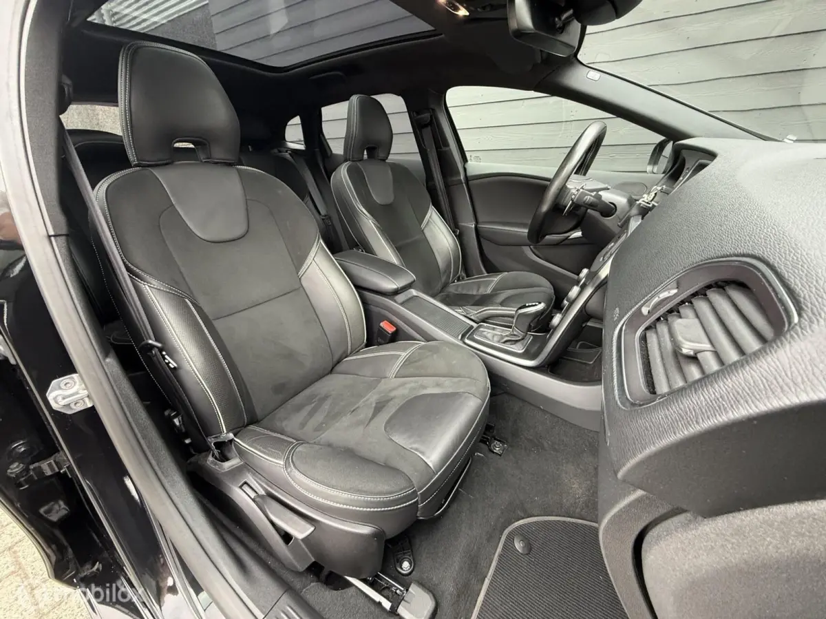 1.5 T3 R-Design Automaat Pano.dak/Harman/Kardon/Winter