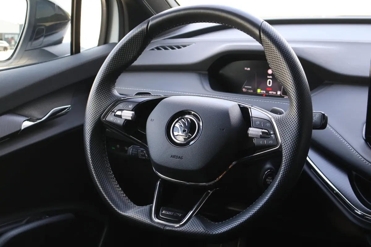80 Sportline SOH 92% l TREKHAAK l ADAPT.CRUISE l DODE HOEK l MATRIX l LANE l CARPLAY lORG.NL l DEALER OND l NAP l