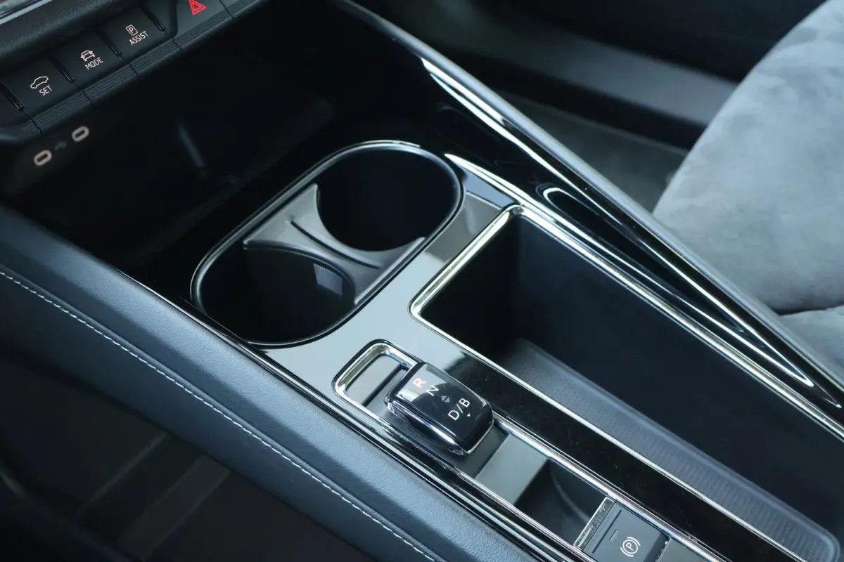 80 Sportline SOH 92% l TREKHAAK l ADAPT.CRUISE l DODE HOEK l MATRIX l LANE l CARPLAY lORG.NL l DEALER OND l NAP l