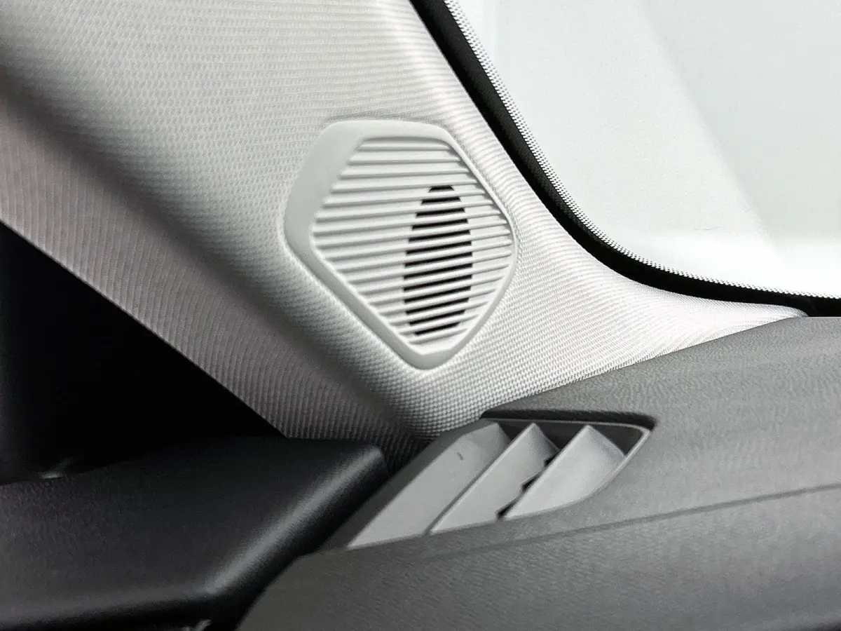Ligne Business Comfort Pack 58.3 kWh | Automaat | Warmtepomp | Apple carplay | Android auto | Lederen bekleding | Elektrisch bedienbare stoelen | Elektrische achterklep | Lichtmetalen velgen