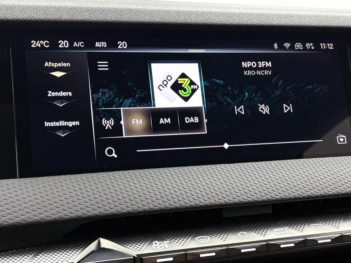 Ligne Business Comfort Pack 58.3 kWh | Automaat | Warmtepomp | Apple carplay | Android auto | Lederen bekleding | Elektrisch bedienbare stoelen | Elektrische achterklep | Lichtmetalen velgen