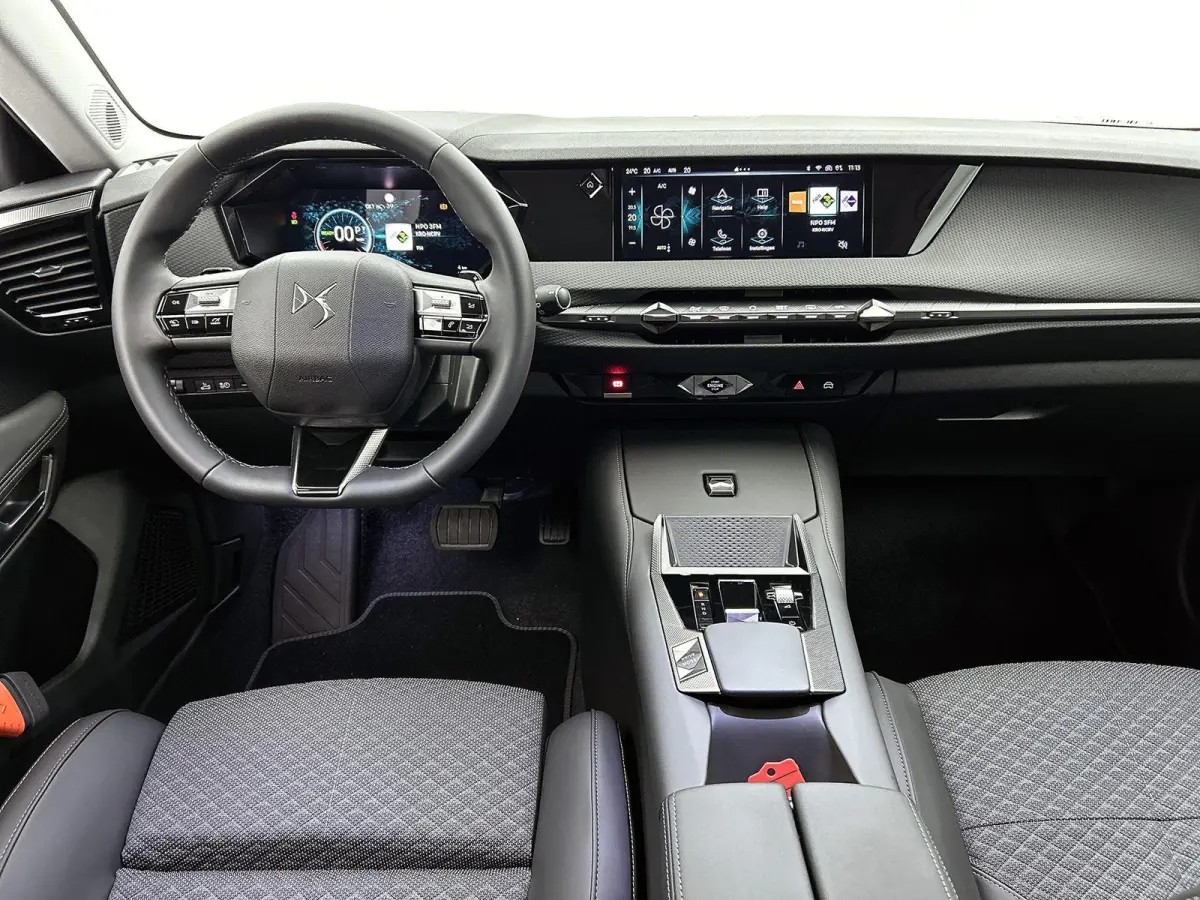 Ligne Business Comfort Pack 58.3 kWh | Automaat | Warmtepomp | Apple carplay | Android auto | Lederen bekleding | Elektrisch bedienbare stoelen | Elektrische achterklep | Lichtmetalen velgen